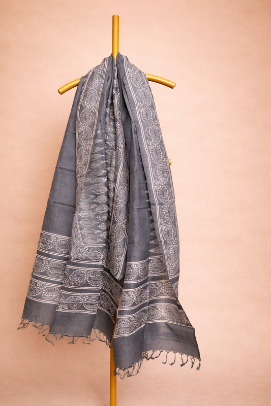 Grey colored pure silk dhupatta with paisley elegance